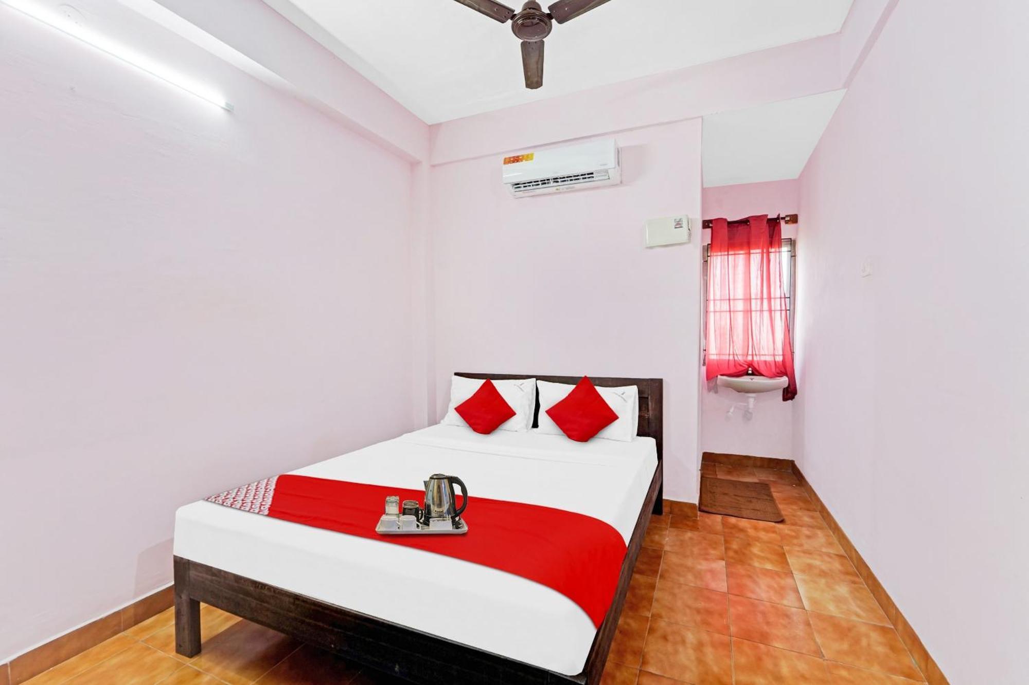 Hotel O Karapakkam, Chennai Exterior photo